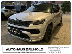 Glacier silver Gebraucht 2022 Jeep Compass SUV | 39.900 €