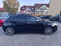 Schwarz Gebraucht 2014 Alfa Romeo Giulietta Turismo Kleinwagen | 8.950 € (Fairer Preis)