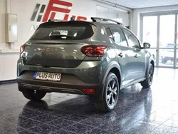 Grün Neu 2025 Dacia Sandero Extreme Kleinwagen | 20.760 € (Fairer Preis)