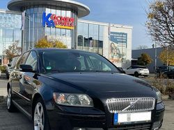 Schwarz Gebraucht 2005 Volvo V50 Momentum Kombi | 4.500 € (Fairer Preis)