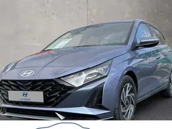 Blau Neu 2025 Hyundai i20 Trend Limousine | 22.990 € (Fairer Preis)