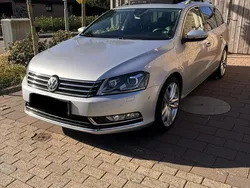 Silber Gebraucht 2012 VW Passat Highline Kombi | 11.999 € (Teuer)