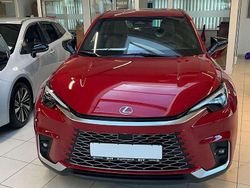 Karminarot metallic Neu 2025 Lexus LBX SUV | 36.990 € (Fairer Preis)