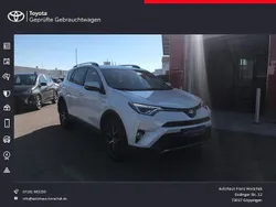 Weiß Gebraucht 2018 Toyota RAV4 Hybrid Style SUV | 23.890 € (Fairer Preis)