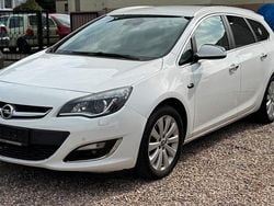 Weiß Gebraucht 2013 Opel Astra Kombi | 4.200 € (Guter Preis)