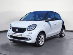 Weiß Gebraucht 2017 Smart ForFour Passion Limousine | 10.360 € (Fairer Preis)
