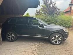 Blau Gebraucht 2017 VW Touareg Edition SUV | 22.500 € (Fairer Preis)