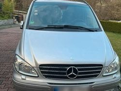 Grau Gebraucht 2009 Mercedes Viano Van / Kleinbus | 12.500 € (Guter Preis)