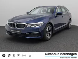 Mediterranblau metallicc1schwarz Gebraucht 2020 BMW 520 Sport Line Limousine | 28.499 € (Guter Preis)
