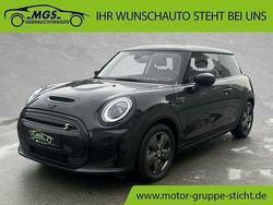 Midnight black Gebraucht 2023 Mini Cooper SE Essential Kleinwagen | 20.990 € (Fairer Preis)
