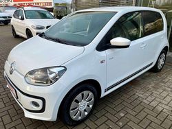 Weiß Gebraucht 2015 VW up! CLUB Kleinwagen | 6.800 € (Fairer Preis)