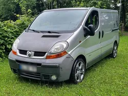 Silber Gebraucht 2003 Renault Trafic Van | 4.200 € (Etwas zu teuer)