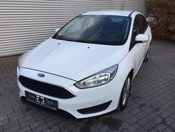 Weiß Gebraucht 2018 Ford Focus Trend Limousine | 10.990 € (Guter Preis)