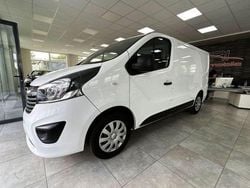 Weiß Gebraucht 2018 Opel Vivaro Van / Kleinbus | 14.999 € (Superpreis)