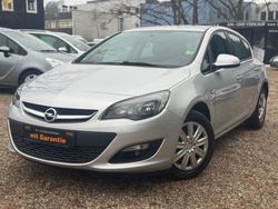 Silber Gebraucht 2014 Opel Astra Active Limousine | 5.890 € (Guter Preis)