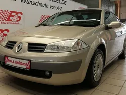 Beige Gebraucht 2004 Renault Mégane Cabriolet Cabrio | 2.974 € (Teuer)