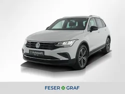 Weiß Gebraucht 2022 VW Tiguan Active SUV | 26.340 € (Guter Preis)