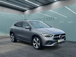 Grau Gebraucht 2020 Mercedes GLA220 Progressive SUV | 35.790 € (Etwas zu teuer)