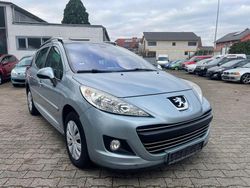 Blau Gebraucht 2009 Peugeot 207 Premium Kombi | 2.490 € (Fairer Preis)