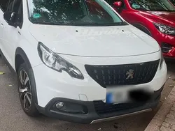 Weiß Gebraucht 2017 Peugeot 2008 GT-line SUV | 7.700 € (Superpreis)