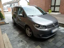 Grün Gebraucht 2013 VW Touran Life Van / Kleinbus | 6.700 € (Fairer Preis)