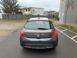 Grau Gebraucht 2010 Peugeot 308 Kleinwagen | 1.000 € (Superpreis)