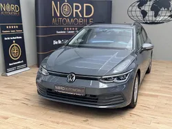 Delfingrau metallic (metallic) Gebraucht 2023 VW Golf VIII Life Kombi | 23.899 € (Fairer Preis)