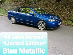 Blau Gebraucht 2003 Opel Astra Cabriolet Cabrio | 4.300 €