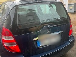 Blau Gebraucht 2009 Mercedes A200 Van / Kleinbus | 1.099 €