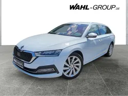 Weiß Gebraucht 2021 Skoda Octavia Style Kombi | 23.990 € (Teuer)
