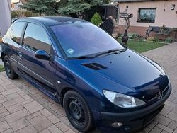 Blau Gebraucht 2002 Peugeot 206 Kleinwagen | 800 € (Guter Preis)
