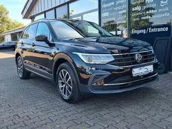 Schwarz Gebraucht 2023 VW Tiguan Life SUV | 25.990 € (Superpreis)
