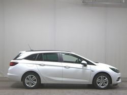 Weiss Gebraucht 2021 Opel Astra Business Kombi | 9.380 € (Guter Preis)