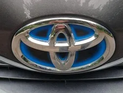 Grau Gebraucht 2020 Toyota Yaris Club Kleinwagen | 15.450 € (Guter Preis)