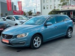 Blau Gebraucht 2018 Volvo V60 Kombi | 10.900 € (Superpreis)