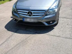 Grau Gebraucht 2012 Mercedes B200 Van / Kleinbus | 10.800 € (Fairer Preis)