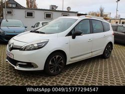 Weiß Gebraucht 2016 Renault Grand Scénic IV Bose Edition Van / Kleinbus | 5.900 € (Guter Preis)