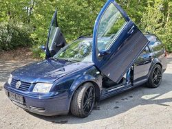 Blau Gebraucht 2001 VW Bora Limousine | 5.299 € (Teuer)