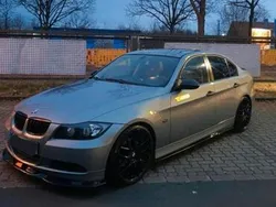 Grau Gebraucht 2005 BMW 320 Limousine | 3.500 € (Fairer Preis)