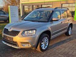 Cappuccinobeigemetallic Gebraucht 2017 Skoda Yeti Ambition SUV | 14.300 € (Fairer Preis)
