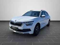 Moonweiss metallic (metallic) Gebraucht 2020 Skoda Kamiq Drive SUV | 21.680 € (Superpreis)