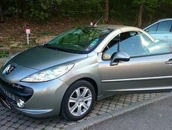 Grau Gebraucht 2008 Peugeot 207 CC Sport Cabrio | 3.599 € (Fairer Preis)
