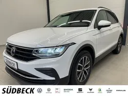 Pure white Gebraucht 2022 VW Tiguan Life SUV | 24.990 € (Fairer Preis)