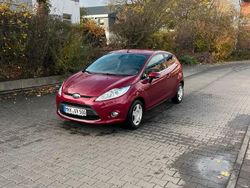 Rot Gebraucht 2011 Ford Fiesta Kleinwagen | 2.600 € (Fairer Preis)