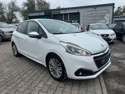 Weiß Gebraucht 2017 Peugeot 208 Style Kleinwagen | 6.499 € (Guter Preis)