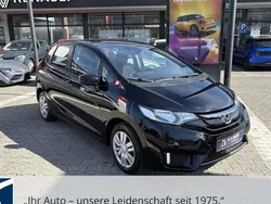 Schwarz Gebraucht 2017 Honda Jazz Trend Kleinwagen | 12.970 € (Fairer Preis)