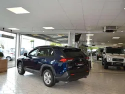 Blau Gebraucht 2022 Toyota RAV4 XLE SUV | 34.900 € (Teuer)