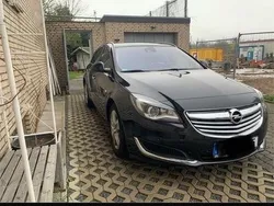 Schwarz Gebraucht 2014 Opel Insignia Kombi | 8.500 € (Etwas zu teuer)