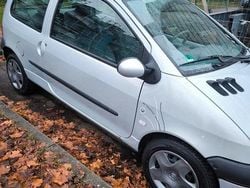 Silber Gebraucht 2006 Renault Twingo Kleinwagen | 2.250 € (Teuer)