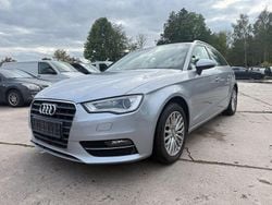 Silber Gebraucht 2016 Audi A3 Sportback Ambiente Kleinwagen | 13.999 € (Guter Preis)